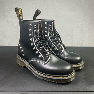 Dr. Martens 1460 Stud Women’s Boots Size 9 Black Rolled Vintage Smooth